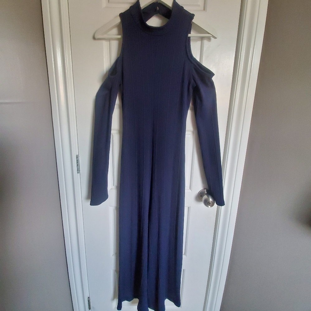 Retro blue off-the-shoulder jumpsuit